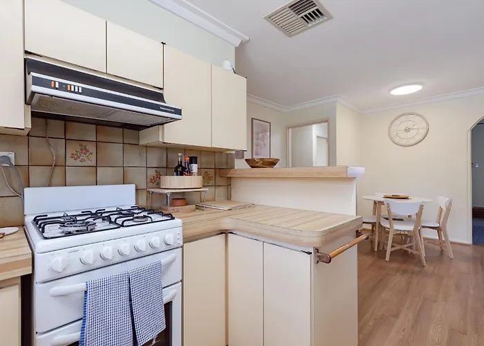 Nanas House Swan Bnb Management